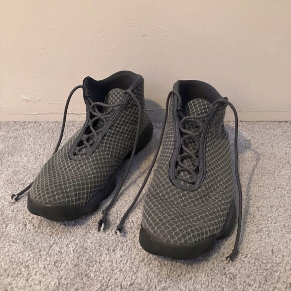 Size 11.5 - Jordan Horizon Wolf Grey - Picture 1 of 6